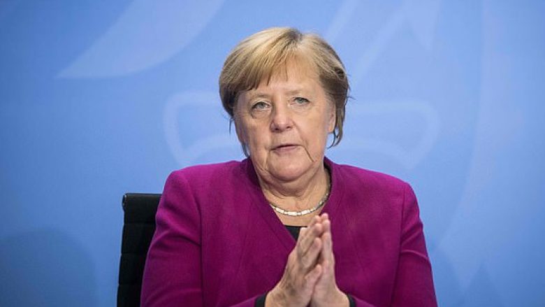 Merkel paralajmëron se Gjermania po shkon drejt ‘katastrofës’, sa i përket rasteve të reja me coronavirus