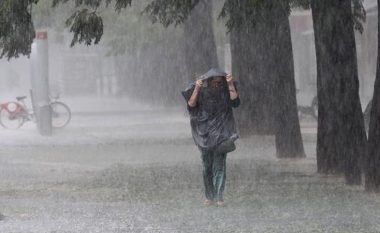 Stuhi shiu dhe ulje të temperaturave në Shqipëri