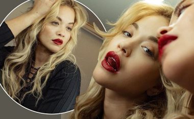 Rita Ora me dukje tërheqëse para pasqyrës, paralajmëron fansat se do të sjellë diçka vërtet argëtuese