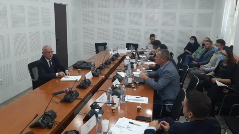Shatri: Procesi i privatizimit nuk ka qenë i projektuar për interesa të Kosovës
