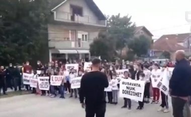 Gjithçka që ndodhi në protestën kundër reformës arsimore në Kamenicë