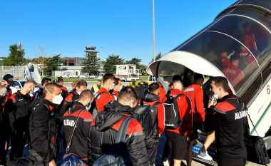 Kombëtarja e Shqipërisë rezulton e gjitha negative në testet për COVID-19, niset drejt Kazakistanit për ndeshjen e Ligës së Kombeve