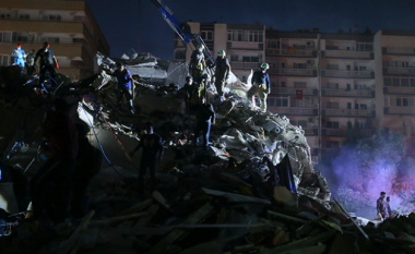 Shkon në 12 numri i viktimave nga tërmeti në Turqi