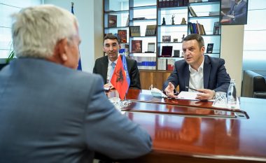 Selimi takohet me ambasadorin Minxhozi: Roli i shtetit shqiptar i pazëvendësueshëm në avancimin e proceseve në vend