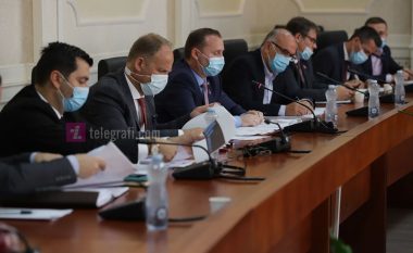 Ministri Zemaj: Do të kalojmë në një nivel tjetër të masave mbrojtëse kundër COVID-19
