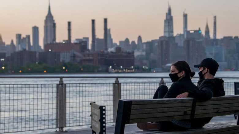 Vetëm New Yorku raporton rreth 5400 raste të reja me coronavirus