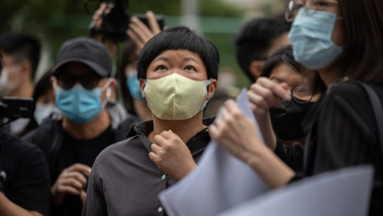Personat që shmangin testimin në Hong Kong, mund të përfundojnë në burg