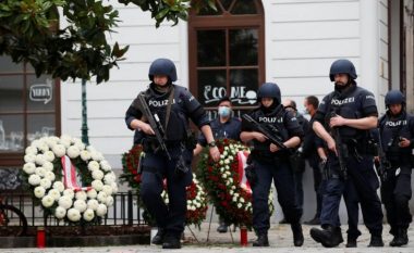 Sulmi në Vjenë: Në mesin e 14 të arrestuarve, dy me nënshtetësi të Kosovës