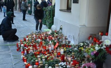 Sulmi në Vjenë, shefi austriak kundër terrorizmit vetë-pezullohet nga puna