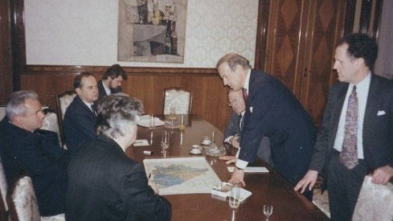 Biden në zyrën e Millosheviqit më 1991: Zotëri president, unë mendoj se ju jeni një kriminel lufte