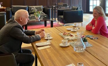 Ambasadori Cufaj takon Viola von Cramon, flasin për liberalizimin e vizave për Kosovën