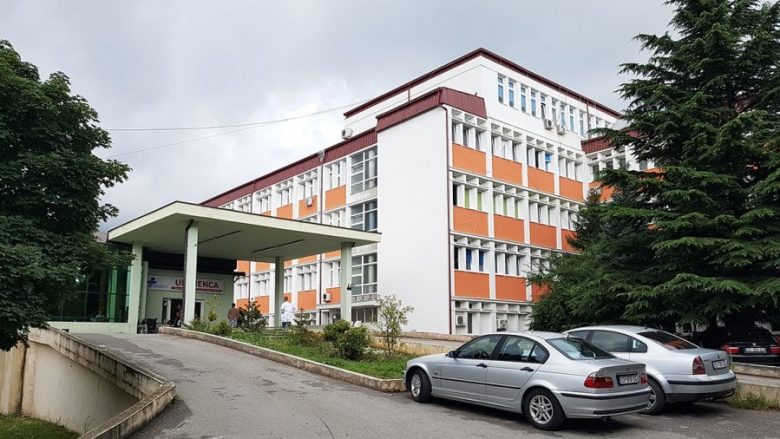 Në Spitalin e Pejës janë duke u trajtuar 124 pacientë me coronavirus – 19 prej tyre në gjendje të rëndë