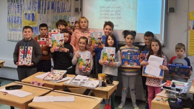 Në Finlandë shpërndahen tekste shkollore për mësimdhënien e gjuhës shqipe