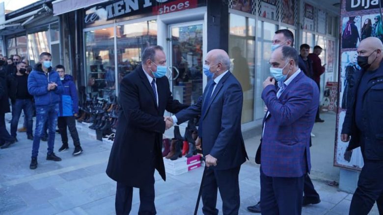 Mustafa për përleshjen në Podujevë: Mentaliteti që demonstron LVV dhe kandidati i tyre nuk na shërbejnë për të mirë, janë degraduese