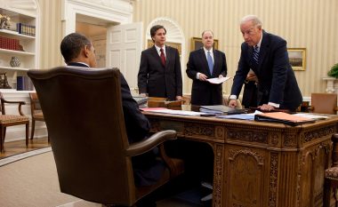 Ish-këshilltarin e Obamës, Biden pritet ta emëron drejtor të CIA-s