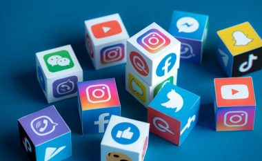Parler rrjeti social më i ri, brenda minutave mijëra përdorues të rinj – duke bërë që ai të bllokohet nga kërkesa e madhe
