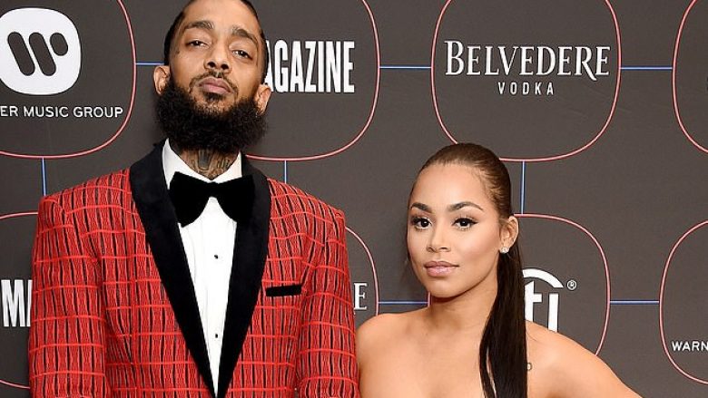 Partnerja e Nipsey Hussle bën tatuazh portretin e reperit të ndjerë