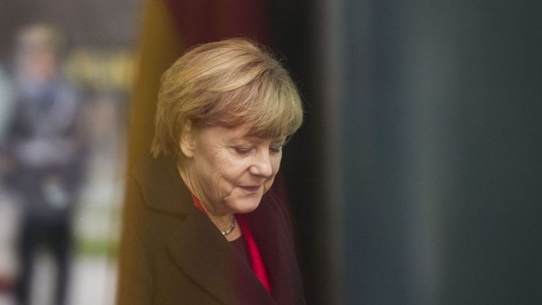 Popullariteti në zenit i Angela Merkelit, kancelare për 15 vjet: Edhe pse s’ka fëmijë, ajo u bë “Nëna e Gjermanisë”
