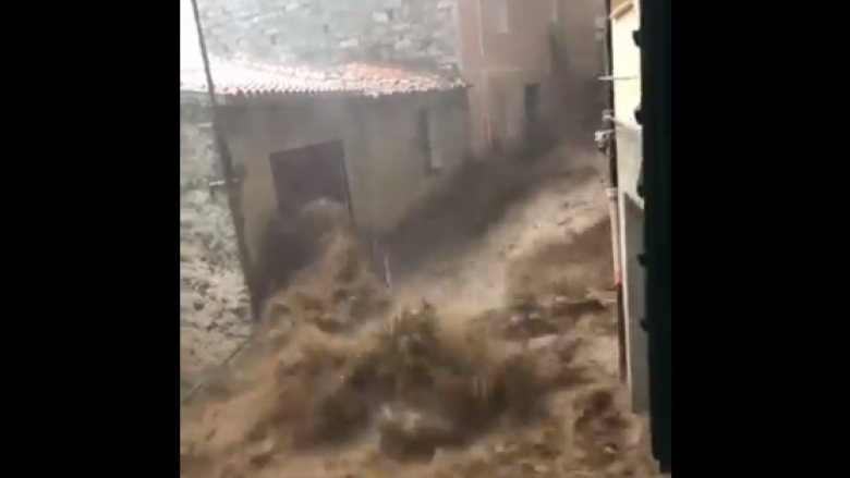 Përmbytje në ishullin e Sardenjës të Italisë, vdesin tre persona