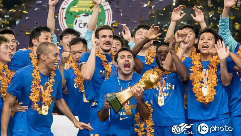 Pronarët e Interit në festë, klubi i tyre Jiangsu Suning shpallet kampion në Kinë