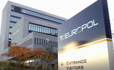 Europoli arreston 45 persona, sekuestron edhe 52 ton kokainë