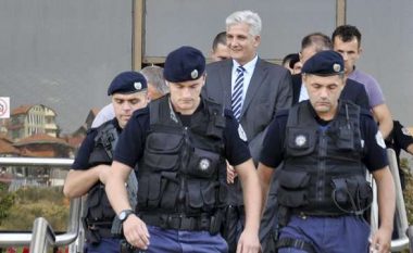 Ish-guvernatori i BQK-së, Hashim Rexhepi do të kompensohet mbi 200 mijë euro për arrestimin dhe mbajtjen e tij në paraburgim gjatë vitit 2010