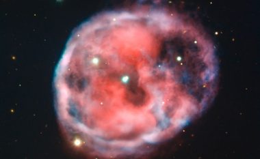 Astronomët postojnë një imazh të frikshëm të ‘Mjegullnaja e kafkës’ në prag të Halloween
