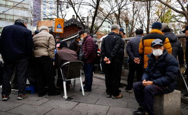 Koreja e Jugut raporton numrin më të madh të rasteve me COVID-19 që nga marsi