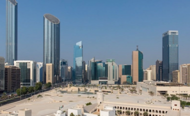 Emiratet e Bashkuara Arabe lehtësojnë ligjet rreth alkoolit dhe bashkëjetesës së çifteve të pamartuara