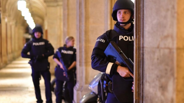BE, Franca dhe Gjermania dënojnë sulmin në Vjenë