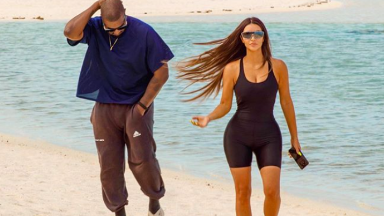 Kim Kardashian ndan një fotografi përkrah bashkëshortit Kanye nga udhëtimi luksoz për ditëlindjen e 40-të