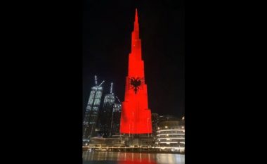 Ndërtesa më e lartë në botë ‘Burj Khalifa’ në Dubai, stoliset me flamurin shqiptar për 28 Nëntor