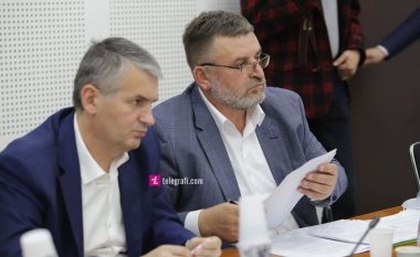 Ministri Kuçi intervistohet nga deputetët për hidrocentralet