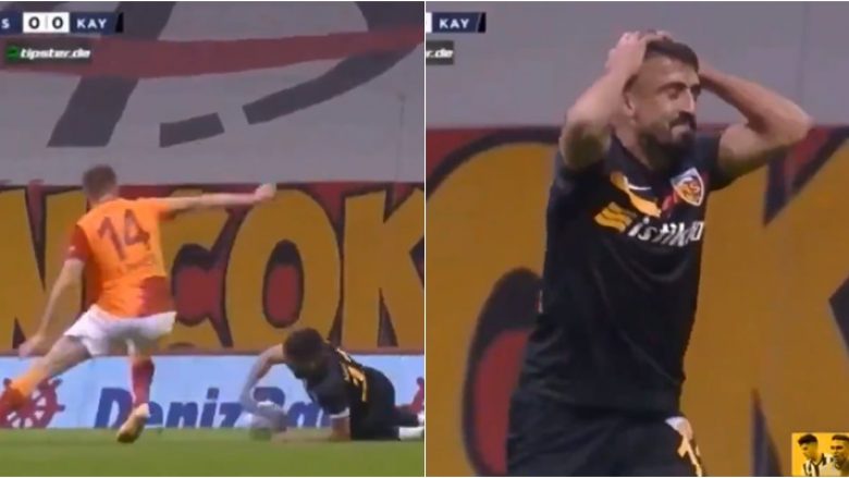 Mugdat Çelik ngatërron futbollin me volejboll – kapi topin me dorë në takimin mes Galatasarayt dhe Kayserisporit