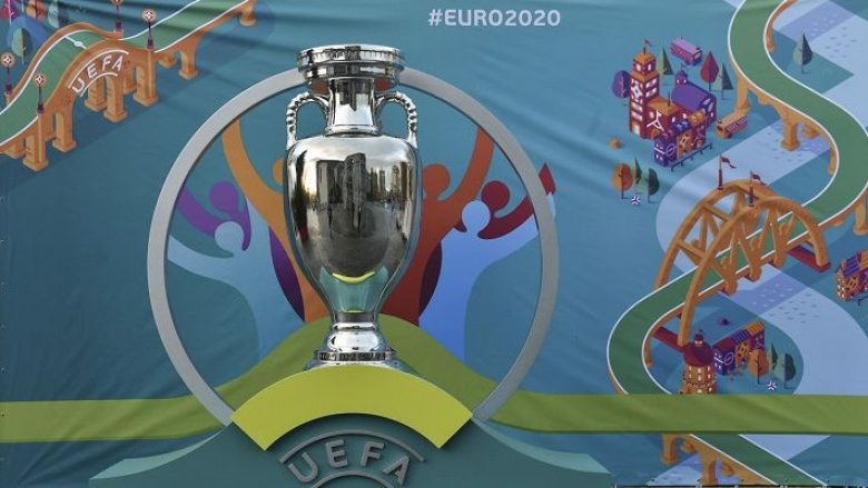 UEFA mendon të zhvillojë Euro 2021 në Rusi dhe jo në 12 vendet e ndryshe evropiane