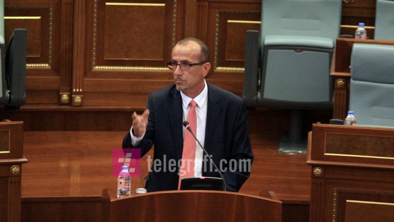Deputeti Haxhiu ripropozon tërheqjen e mjeteve financiare nga Trusti deri në 30 për qind