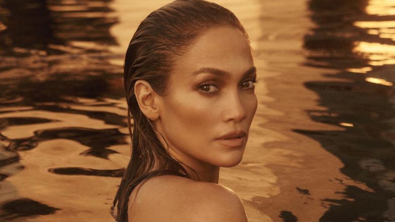 Jennifer Lopez tërheq vëmendjen në secilën dalje të saj