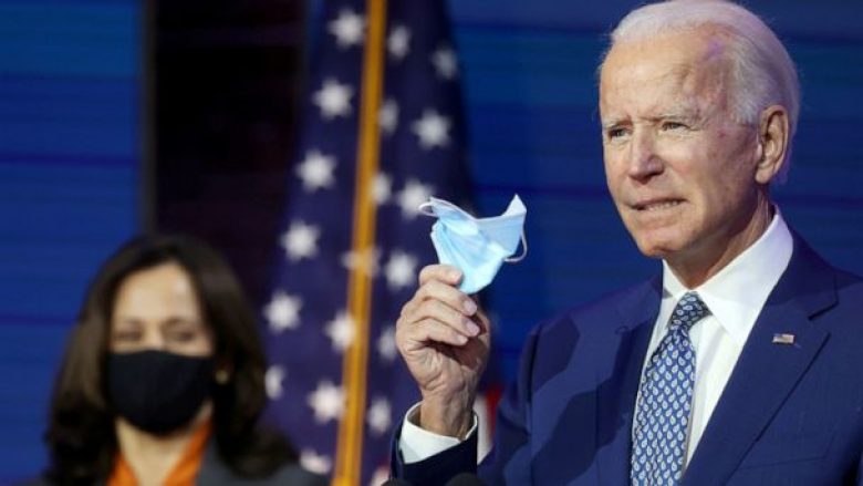 Biden kërkon nga Trump që të veprojë menjëherë kundër pandemisë COVID-19