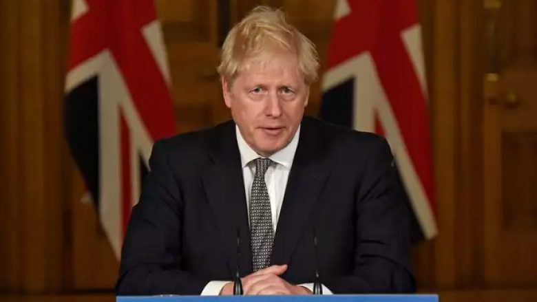 Johnson: Punëtorët britanik do të kthehen në zyra brenda pak muajve