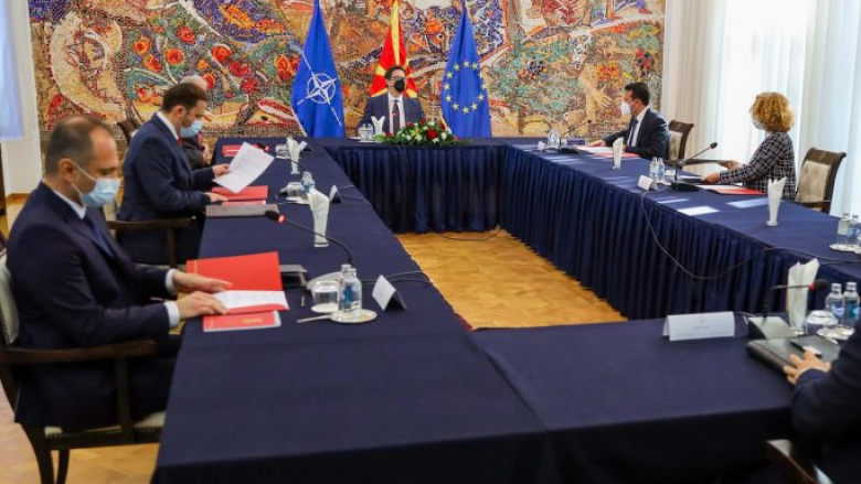 Këshilli i Sigurisë në Maqedoni nesër mban mbledhje, do të shqyrtohet gjendja me pandeminë