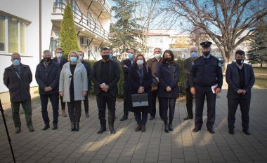 Lutfi Haziri kërkon nga qytetarët t’i evitojnë vizitat dhe pritjet për ngushëllime