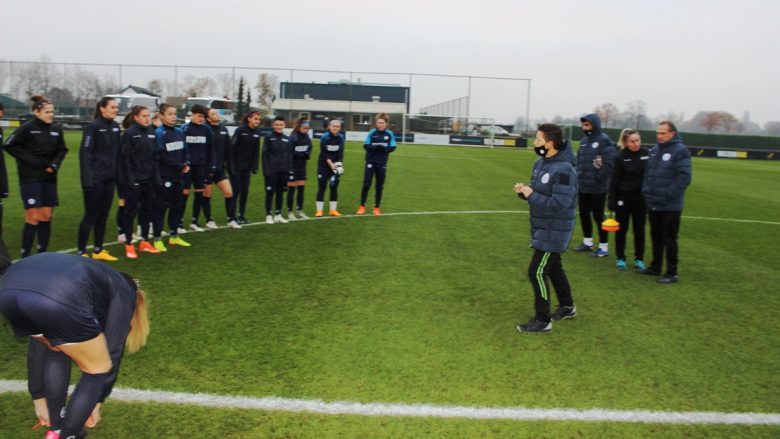 Skuadra e Kosovës në konkurrencën e femrave mbajti stërvitjen parë në Breda të Holandës