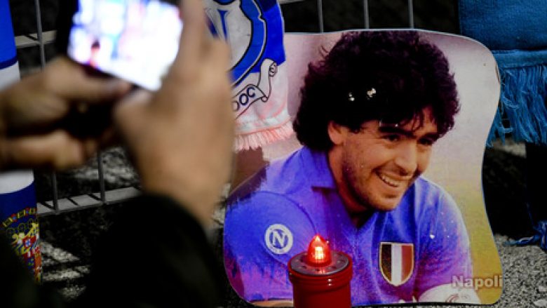 Kryebashkiaku i Napolit: Stadiumi San Paolo do të marrë emrin e Maradonas, populli dhe qyteti e do atë