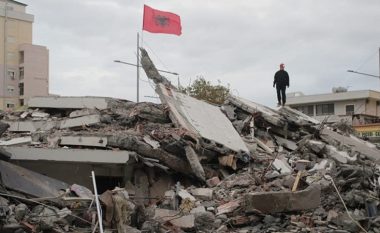 Një vit pas tërmetit në Shqipëri, mbi 50 të arrestuarit janë të lirë