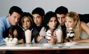 Ribashkimi i “Friends” – seriali nis xhirimet e episodeve të reja në mars
