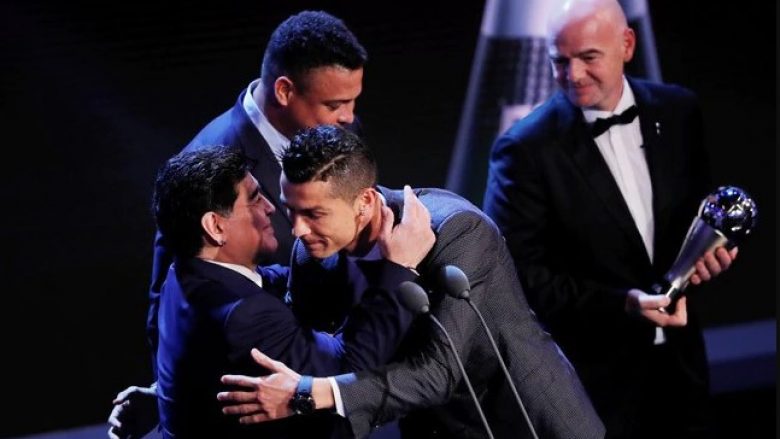 Ronaldo me reagim special për Maradonën: Sot i them lamtumirë një shoku dhe bota i thotë lamtumirë një gjeniu të përjetshëm