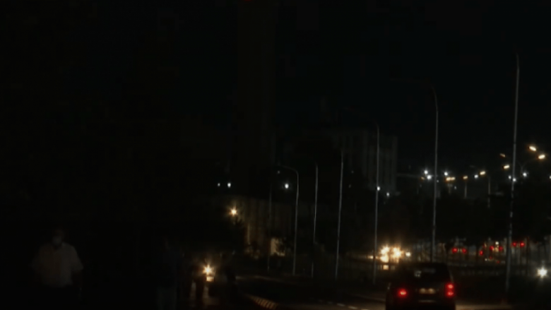 Për ndërprerjet e energjisë elektrike në kryeqytet, Ahmeti: Komuna nuk ndal dhe nuk lëshon rrymë