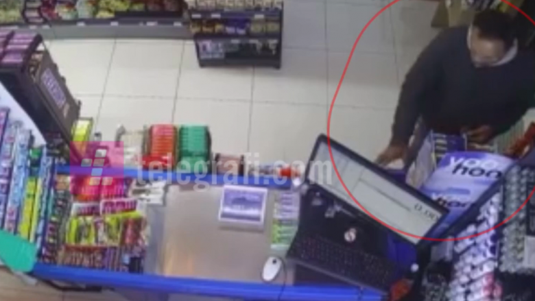 Vidhet arka e bamirësisë në një dyqan ushqimor në Prishtinë – kapet nga kamerat e sigurisë