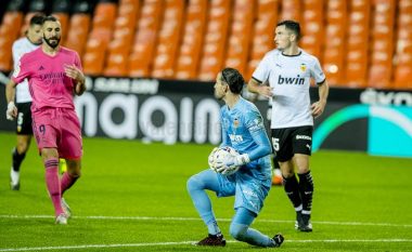 Het-trik penalltish dhe një auto-gol: Valencia demolon Real Madridin