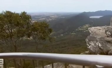 Edhe një viktimë e selfie fatal, australiania injoroi shenjat paralajmëruese – ra nga shkëmbi mbi 80 metra i lartë